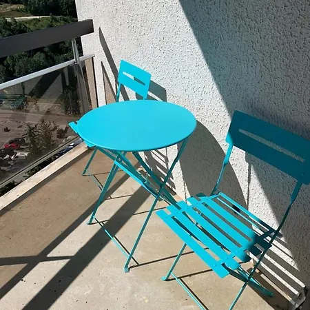 La Moucherolle *